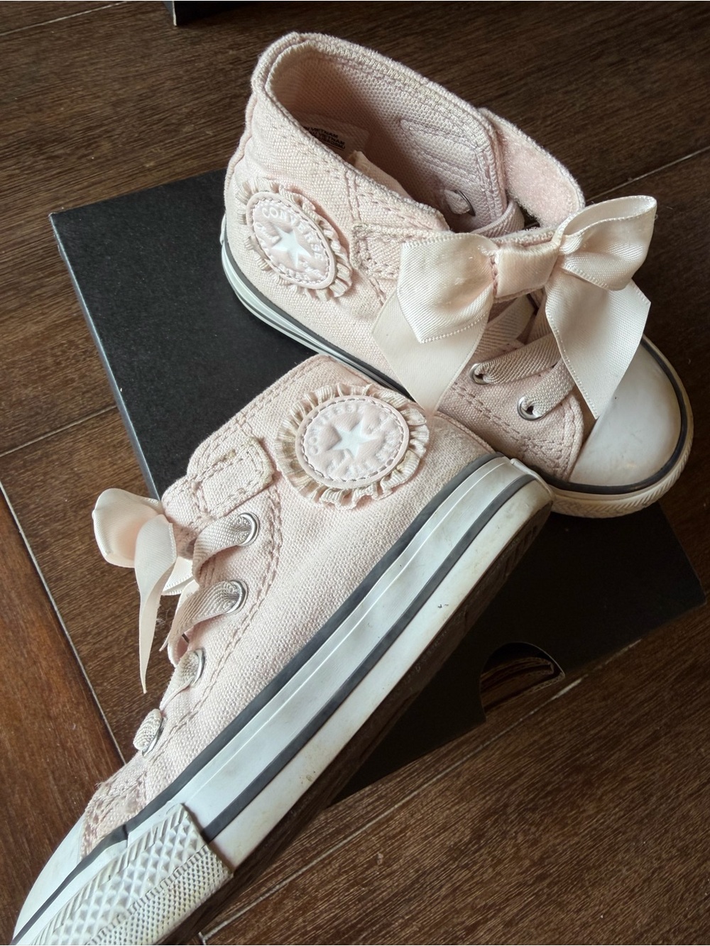 Converse Kids Light Pink High-Top Sneakers with Bow Accents